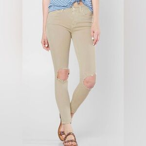 Free People Tan Distressed Skinny Jeans 🪵🪾